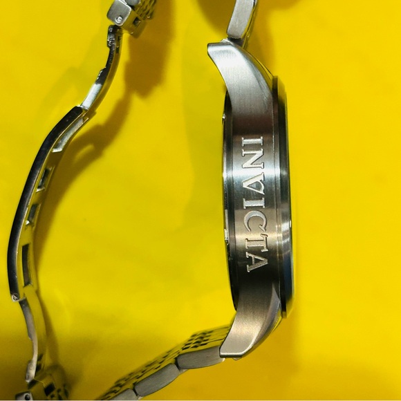 Vintage GMT Silver Invicta Watch Model 12228 - Picture 8 of 10